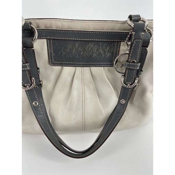 Coach K0960 Medium East West Gallery White Leather Grey Trim Purse - Picture 7 of 9